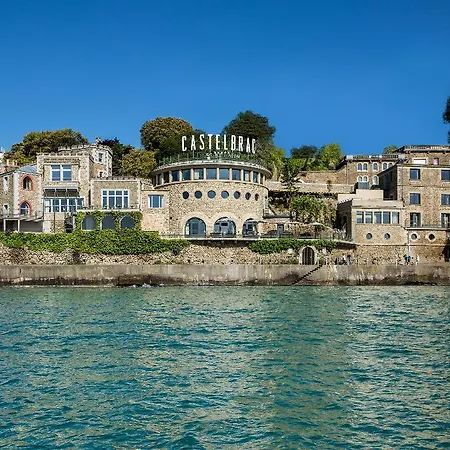 Castelbrac & 5* Ντινάρ